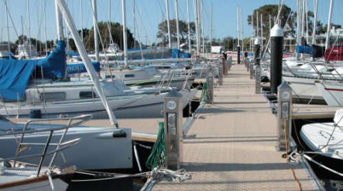 Poralu offers the Ecotek and Ecostyle products for marina applications. (Picture courtesy of Poralu Marine.)