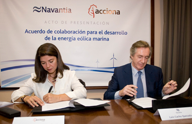 Carmen Becerril, and the CEO of Navantia, Luis Cacho, have signed a co-operation agreement in the field of offshore wind power.