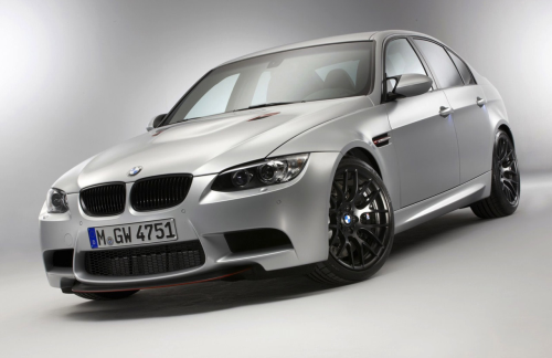 A V8 engine accelerates the BMW M3 CRT from 0 to 100 km/h in just 4.4 seconds.