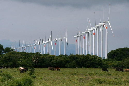 The wind farm consists of 67 ACCIONA Windpower wind turbines rated at 1.5 MW each.