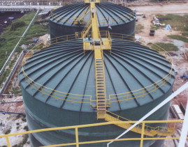 These two 5000 m3 (1.3 million gallon) tanks for storing phosphoric acid are 20 m in diameter with a shell height of 15. 8 m. The tanks are part of an Indonesian fertiliser plant and were manufactured by Pt. Gunung Putri Grama Mas of Jakarta.