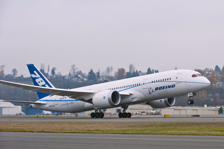 The sixth 787 – ZA006 – departed Boeing Field in Seattle on 6 December and completed an around-the-world trip on 8 December that led to two different world records.