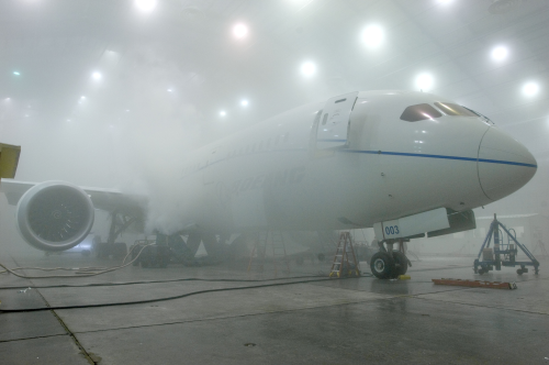 The Boeing 787 Dreamliner undergoing extreme weather testing in Florida. (Picture © Boeing.)