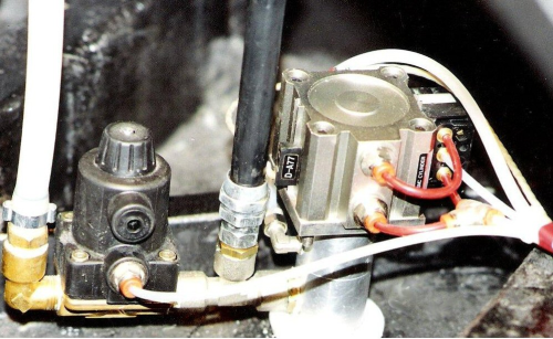 Original complex mould injection valve 'Autosprue' version.