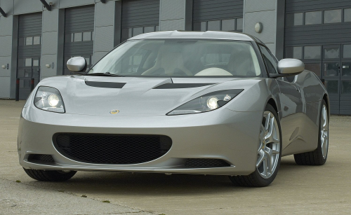 The Lotus Evora, named Sports Car of the Year by BBC's Top Gear magazine, features stressed composite body panels and roof, which contribute to the car's stiffness.