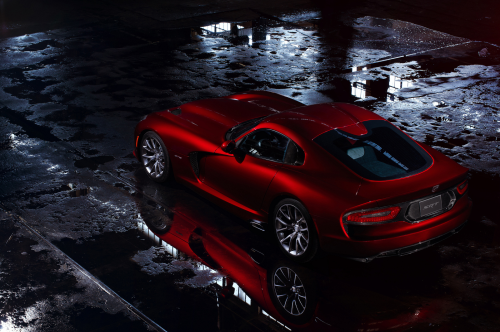 The Composites-intensive Chrysler 2013 SRT Viper supercar was named the 2012 Vehicle Engineering Team Award winner by the Automotive Division of the Society of Plastics Engineers (SPE).