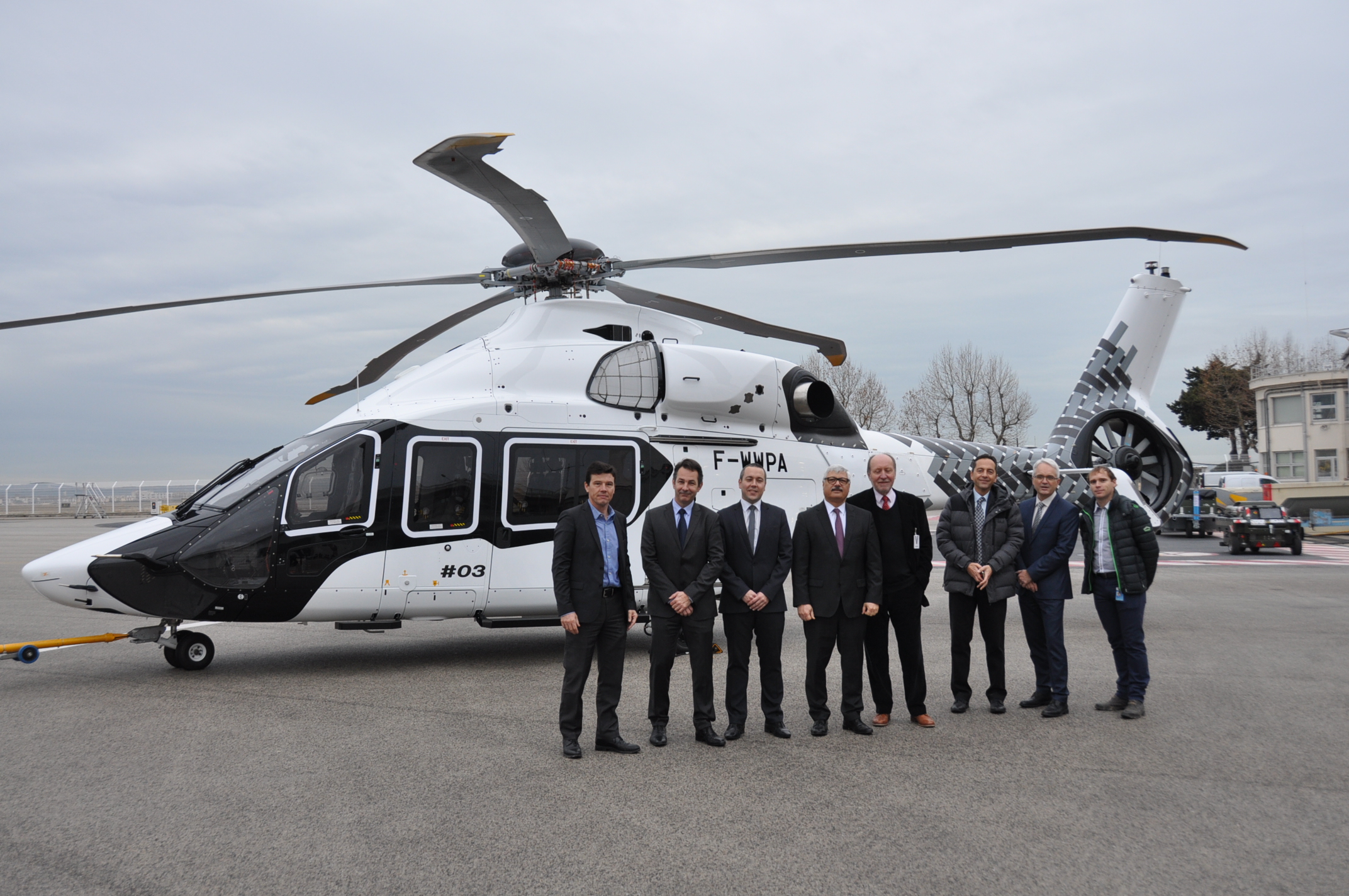 The A350 XWB has a structure that is 53% composites. From left to right: Frederic Devenne (Airbus Helicopters), Yvan Arnaudier (Hexcel),  Mathieu Bonnafoux (Hexcel), Gerard Chekherdemian (Hexcel), Jobst Queckboerner (Hexcel), Matthias KOENIG (Airbus Helicopters), Frederic Bozek (Hexcel), Guillaume Massé (Airbus Helicopters).