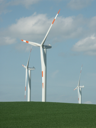 Blade lengths have increased with the move to multi-MW wind turbines.