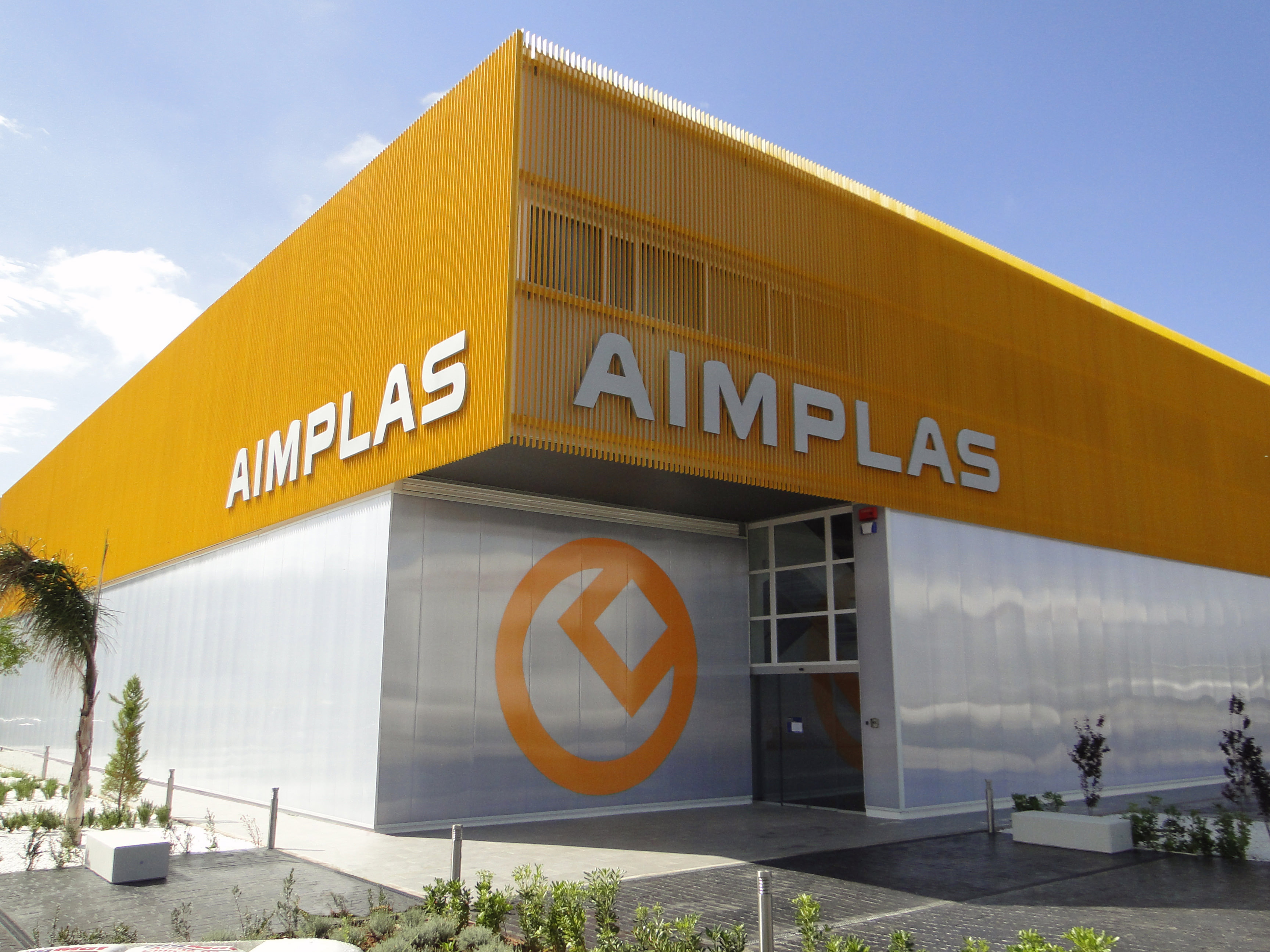 The AIMPLAS center has currently more than 2 000m2 of facilities.