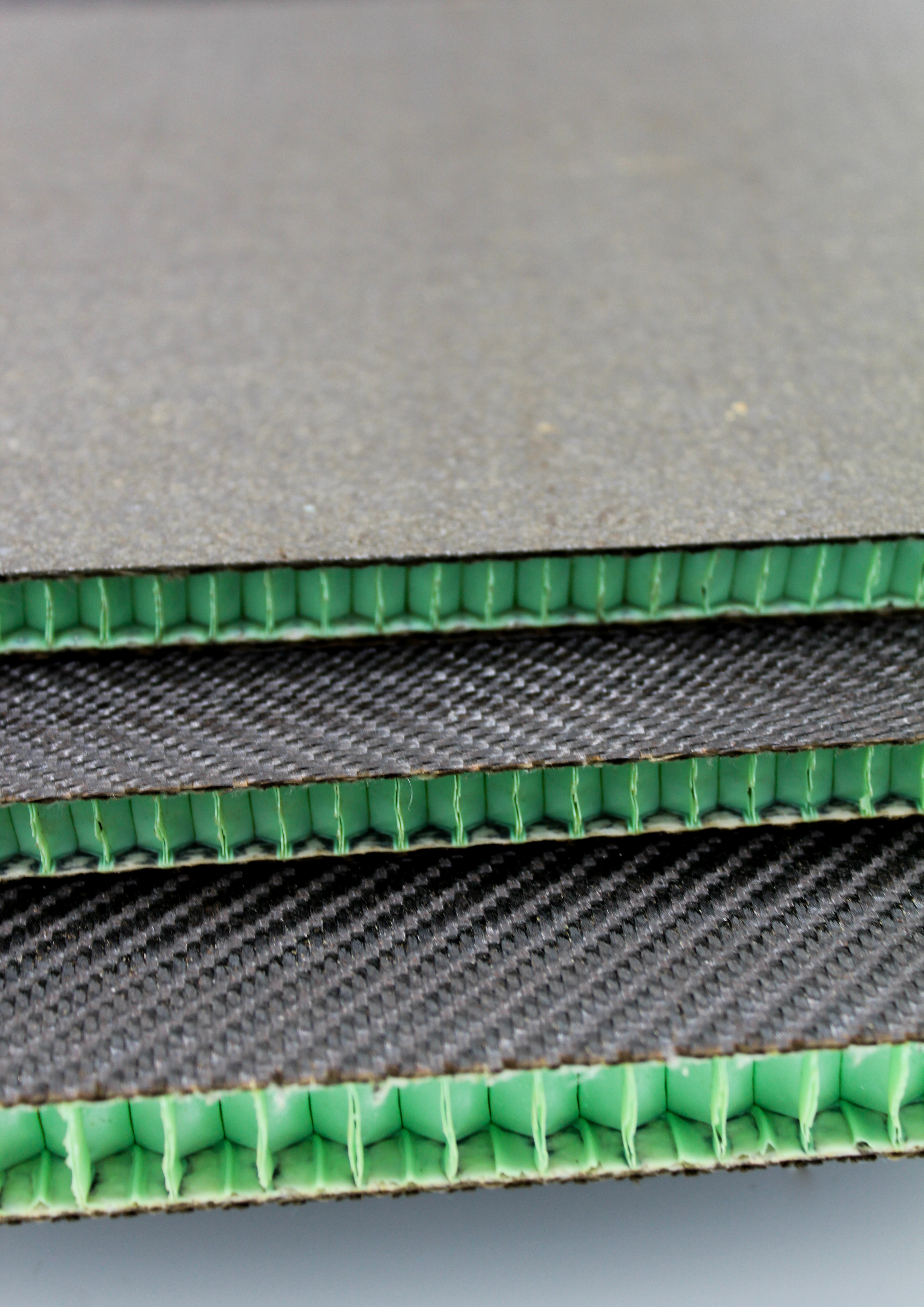 The basalt honeycomb material has improved fire resistance and is highly rigid.