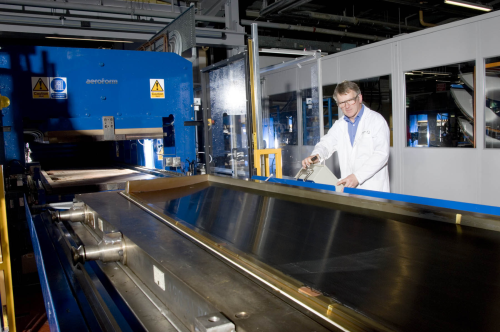 Bombardier has developed and patented its own resin transfer infusion (RTI) process for the CSeries wing.