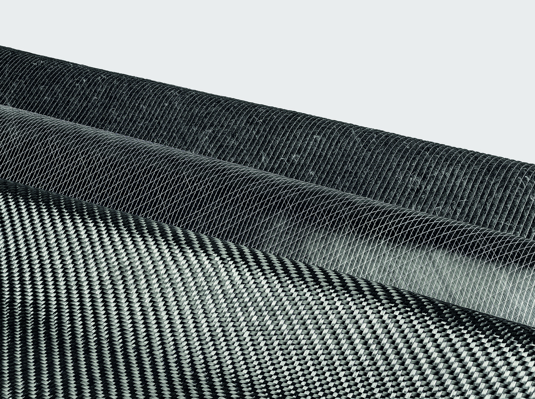 The companies plan to set up a development program for the processing of carbon fiber-based textiles.